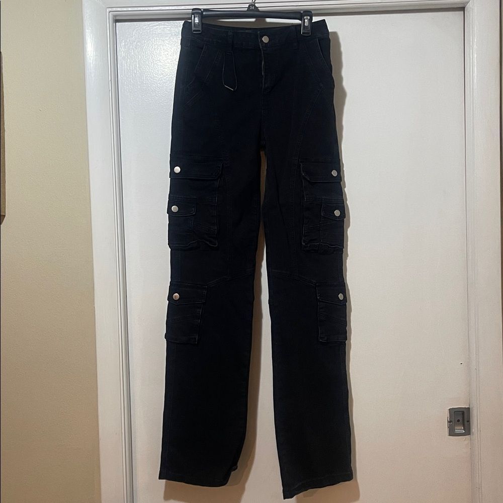 Fashion Nova Black Cargo Jeans size 7